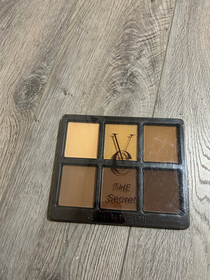 VEE BEAUTY 6-in-1 compact powder palette
